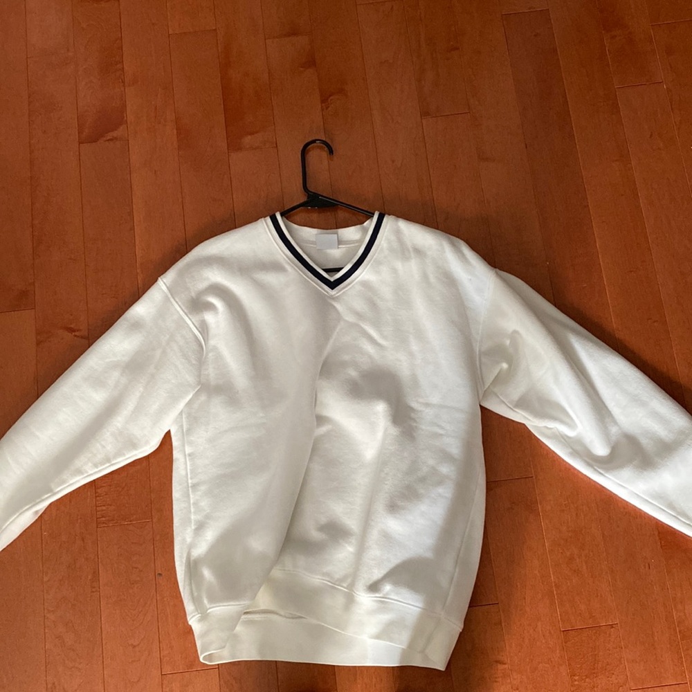 White cozy TNA boyfriend v neck crew